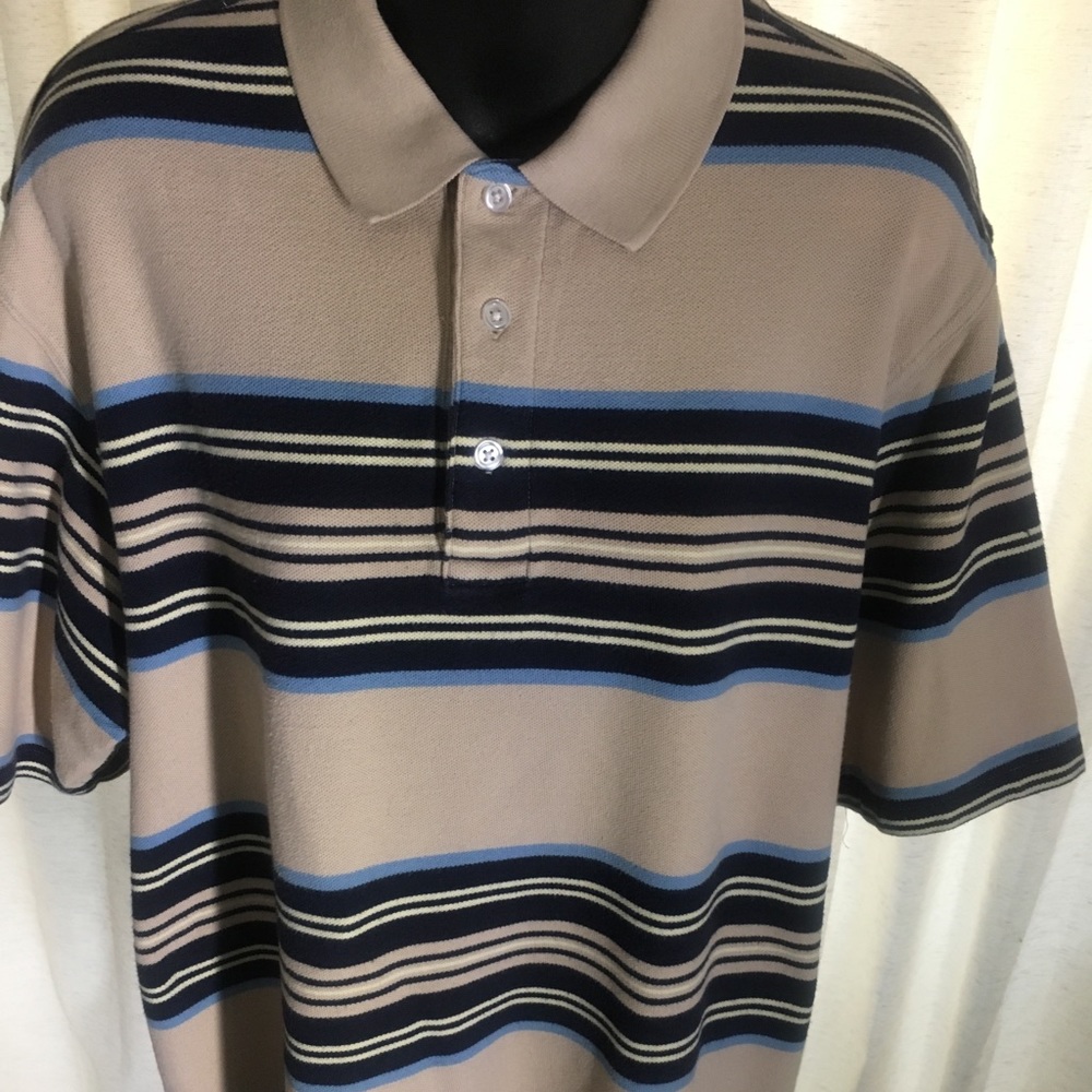 Vintage Ivy Crew Men’s Polo. Pre-Owned. Size(M).